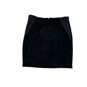 Zara Black Faux suede skirt. Leather detail on hips. Size small. Zip closure
